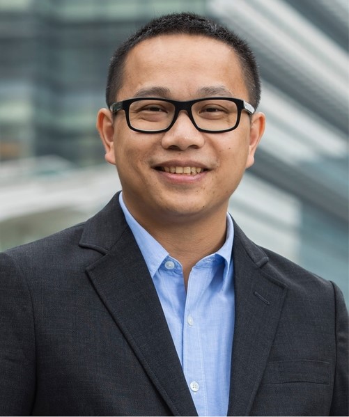 相片：皓智控股行政总裁及首席技术总监何锦镖。